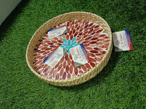 Plateau rond en rotin artisanal de luxe avec incrustation de nacre Parfait pour servir des collations, du thé et du café Idée cadeau de décoration intérieure - Product Image 3