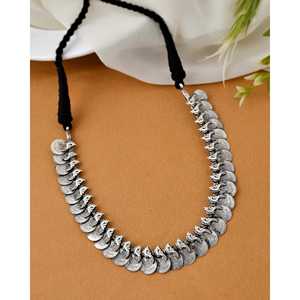 Collar de Moda de Plata con Moneda Mayur de Meera Jaipur - Product Image 3