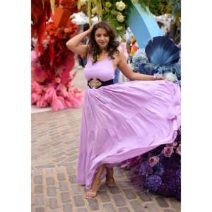 Precioso Vestido de Satén Lavanda Wisteria Hecho a Mano, Corte A, con Cintura Imperio y Escote Corazón, Color Caramelo, Talla XS - Product Image 3