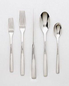 Ensemble de couverts élégants en acier inoxydable de qualité supérieure, durables, pour la table, la cuisine, les restaurants, les hôtels et la restauration. - Product Image 3