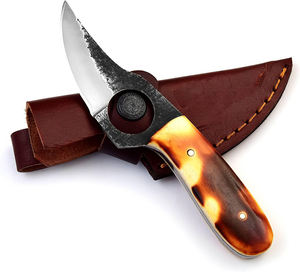 Couteau de survie artisanal en acier Damas MORTAL SAGA, manche en résine et bois, étui en cuir - Cadeau idéal pour le camping et la chasse - Product Image 1