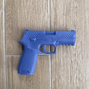 P320 CARRY Arts Martiaux Construction solide Modèle Usine - Product Image 4