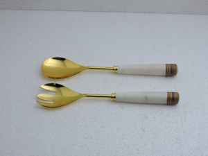 Cuillères à salade en acier inoxydable avec manche en résine pour cadeaux culinaires sélectionnés et assortiments d'accessoires de cuisine modernes, vente en gros OEM - Product Image 5