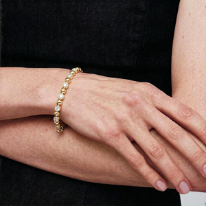 Real Diamond Classic 18k Solid White Gold Round Figure 8 Lock Bangle for Engagement Gift - Product Image 3