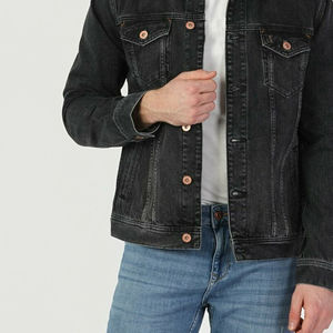 Chaqueta vaquera de ajuste cómodo, unisex, tela transpirable, costuras resistentes, perfecta para looks casuales y de calle, y suministro al por mayor de moda. - Product Image 3