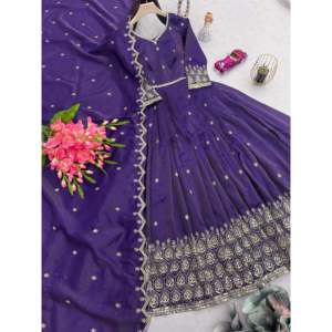 Vestido Anarkali de Organza Bordado de Diseñador con Pantalón y Dupatta Aplicados para Fiestas - Vestidos de Noche - Product Image 6