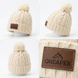 Bonnet en tricot crème pour homme, bonnet d'hiver à revers, unisexe, style streetwear, bonnet ajusté, logo personnalisé, accessoire de mode en gros - Product Image 4