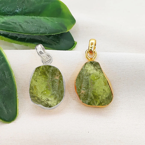 Colgante de Ágata Musgosa en Bruto con Engaste, Hecho a Mano, Piedra de Nacimiento, Chapado en Oro, Amuleto de Cristal Curativo, Joyería de Piedra Natural, Colgante de 10-12mm - Product Image 2