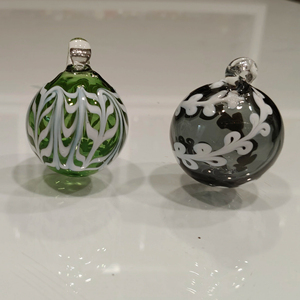 Boule de verre décorative creuse à motif vertical, design Art Déco, haute qualité, décoration de Pâques pour la maison, faite à la main - Product Image 3