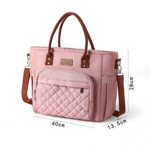 Modern Urban <b>Insulated</b> Picnic Tote Large Capacity Thermal Organizer for Drinks Fresh Food and Outdoor Dining - Product Image 5