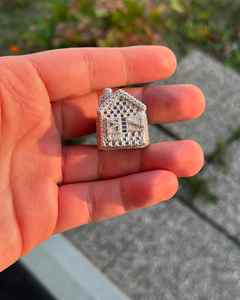 Anillo Personalizado con Forma de Casa, Anillo de Plata Maciza con Moissanita, Joyería de Lujo Estilo Hip Hop para un Estilo Urbano Atrevido y Único - Product Image 4