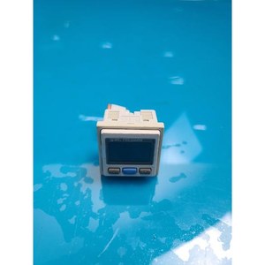 ZSE30A-N7L-P SMC ใช้เป็นชิ้นส่วนอุปกรณ์เซมิคอนดักเตอร์รุ่นเก่า - Product Image 1