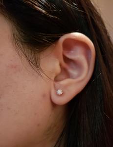 Pendientes de Diamante Cultivado en Laboratorio de Corte Redondo de 0.50ct, Oro Amarillo Sólido de 14K, Regalo para Mujer, Aniversario de Bodas, Fiesta - Product Image 3