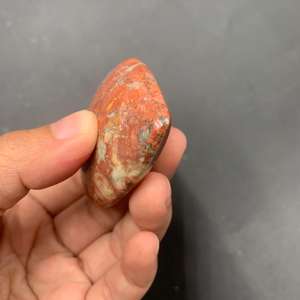 Pierre précieuse en jaspe Maligano indonésien naturel, forme de cœur, polie et lisse, multicolore, pour la décoration, la collection et la méditation - Product Image 4