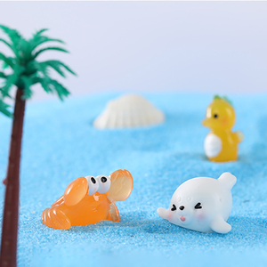 Miniatures d'animaux marins en résine mignons : Calamar, Orca, Méduse, Crabe ermite – Figurines pour micro-paysages et accessoires d'aquarium - Product Image 4