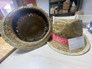 Sombrero de Rafia Natural Hecho a Mano en Vietnam con Logotipo Personalizado, Sombrero de Paja Redondo de Ala Ancha para Playa, Vacaciones, Fiestas de Verano y Bodas - Product Image 4