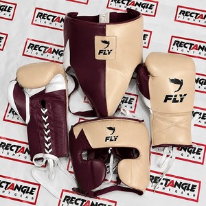 Gants de boxe en cuir de vachette personnalisés et ensemble de boxe avec protège-tête et protège-guêtres - Protection durable pour l'entraînement et le Muay Thai - Product Image 2