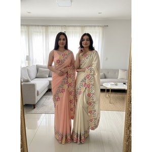 Sari Floral Hecho a Mano con Bordado y Encaje para Fiestas - Product Image 2