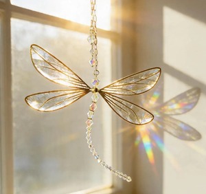 Atrapasoles de cristal con diseño de libélula, decoración colgante para interiores con temática de libélulas, regalo para amantes de la decoración del hogar de la India. - Product Image 5