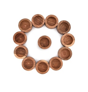 Ensemble de douze porte-bougies en bois artisanaux, diamètre 2,25 pouces, finition bois naturel, décoration rustique pour la maison, coupelles à bougies en gros - Product Image 1
