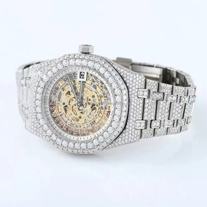 Montre de luxe à cadran squelette en quartz glacé avec chiffres arabes, lunette sertie de diamants, bracelet en acier inoxydable, fermoir, résistante à l'eau - Product Image 4
