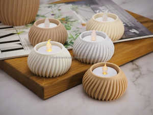 Elégant support de lumière en T avec fleur en résine pour dîner romantique, chambre à coucher et décoration de mariage - Product Image 5