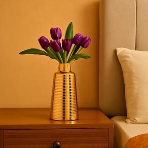 Jarrón Decorativo de Metal de Primera Calidad para Flores, Adorno Sofisticado para Interiores del Hogar - Product Image 2