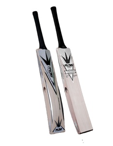 ไม้คริกเก็ต CLAW INTERNATIONAL ผลิตตามสั่ง รุ่น MIDS สำหรับมืออาชีพ คุณภาพระดับนักกีฬาชั้นนำ ประสิทธิภาพ 7 ดาว ทำจากไม้ Willow อังกฤษ - Product Image 3