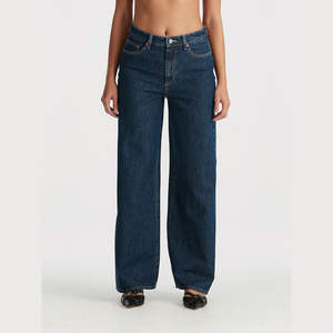 Pantalon en jean pour femme, coupe ajustée, confortable, en coton mélangé, tissu durable, idéal pour le bureau, le streetwear, les voyages et les tenues décontractées - Product Image 1