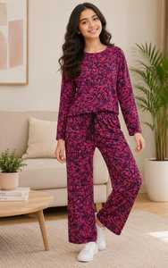 Conjunto de Ropa de Dormir Ecológica Stockify, Cómodo Traje de Noche para Mujer, Elegante Ropa de Dormir para Uso Diario - Product Image 2