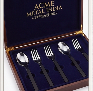 Stylish <b>Black</b> Handle <b>Cutlery</b> <b>Set</b> With Silver Finishing Heads Ideal For Contemporary Table Settings Hotels And Daily Use - Product Image 4