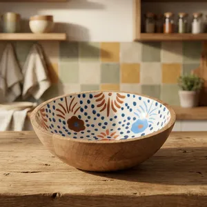 Bol de service en bois artisanal avec impression émaillée décorative, bol rustique pour salade, fruits et collations, pour la cuisine et la salle à manger - Product Image 2