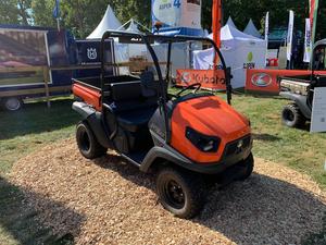 รถอเนกประสงค์ Kubota RTV520 รุ่นดั้งเดิม ขับเคลื่อน 4 ล้อ เครื่องยนต์ดีเซล พร้อมกระบะบรรทุก สำหรับใช้งานในฟาร์ม สวน และเชิงพาณิชย์ ราคาถูก - Product Image 1