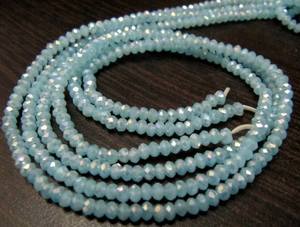 Cuentas facetadas de 4 mm de Calcedonia Azul Hidroquarzo con Recubrimiento Místico - Product Image 1