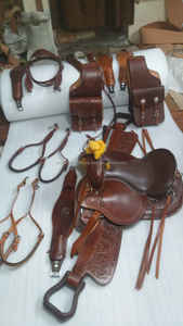 100% cuir Original conception personnalisée léger équitation Western fait à la main plaisir Trail selle d'équitation avec ensemble de punaises - Product Image 6