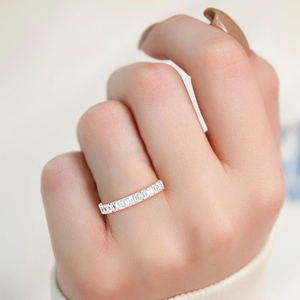 Anillo Statement con Diamante Cultivado en Laboratorio de Corte Esmeralda de 1.70 ct, Oro Amarillo de 10K, Joyería Fina para Mujer, Accesorios de Lujo a la Moda - Product Image 5