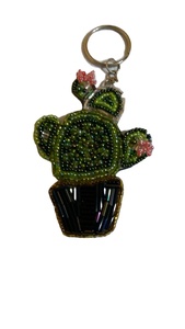 Hermoso diseño de corazón, llavero con cuentas de semillas de colores de EE. UU. y accesorios hechos a mano, accesorios para bolsos de la India - Product Image 3