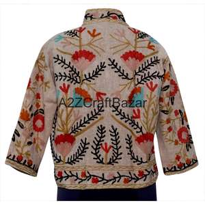 Chaqueta Bomber para Mujer con Diseño Suzani Hecho a Mano, Bordado a Máquina con Patrón Floral, Tejido de Algodón, Secado Rápido y Transpirable - Product Image 5