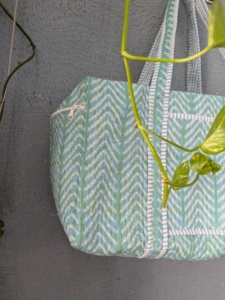 Bolsa de Viaje de Fin de Semana Pinksa Fashion, de Algodón, Azul con Diseño Chevron, Ligera, con Cierre de Cremallera, Ecológica, Portátil - Product Image 6