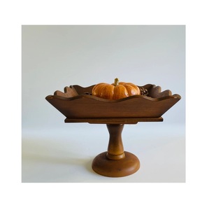 Cuenco de Madera Artesanal Elevado para Servir Frutas, Nueces, Dulces y Bocadillos, con un Elegante Diseño para la Mesa - Product Image 5