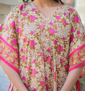 Ensemble coordonné kaftan vintage rose à imprimé floral pour femme, haut en coton à col en V et manches kimono, pantalon confortable pour le quotidien - Product Image 2