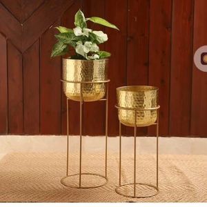 แจกันโลหะใสทันสมัยพร้อมพื้นผิวเปล่งประกายสำหรับตกแต่งบ้าน - Product Image 2