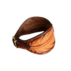 Brazalete de cuero de estilo occidental estilo bohemio hecho a mano y pintado de colores hecho en La India para el aniversario de los mercados globales - Product Image 3