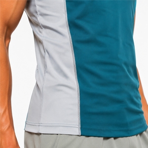 T-shirt de compression à col montant pour homme – Confort premium, séchage rapide, extensible, souple, mouvement fluide, design moderne - Product Image 6