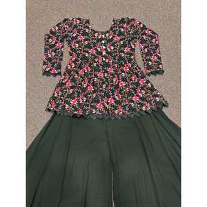 Conjunto de Chifón con Bordado Elegante y Lentejuelas, Mangas Tres Cuartos - Product Image 5