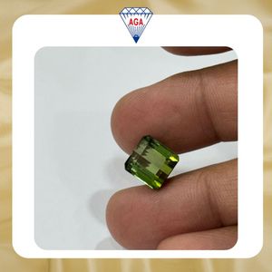 Excellente tourmaline verte naturelle, taille octogonale fantaisie, 7,25 carats, pureté loupe, pierre précieuse non montée, qualité AAAA, Madagascar, qualité joaillerie fine - Product Image 2