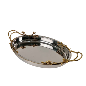 Plateau de service élégant en argent de designer avec poignées décoratives en forme de feuille, parfait pour la décoration intérieure et les réceptions, au meilleur prix. - Product Image 3