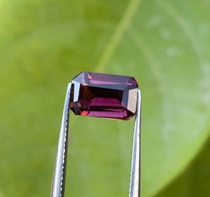 พลอยทัวร์มาลีนธรรมชาติทรงเหลี่ยมมรกตสำหรับทำเครื่องประดับชั้นดี - Product Image 1