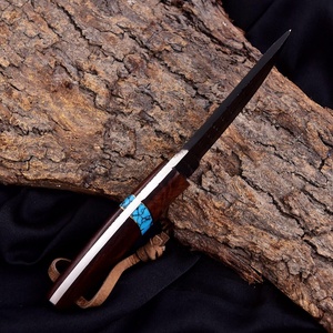 Cuchillo de caza estilo occidental con hoja fija de acero de Damasco, mango de madera y piedra personalizado OEM, codificado en negro. - Product Image 4
