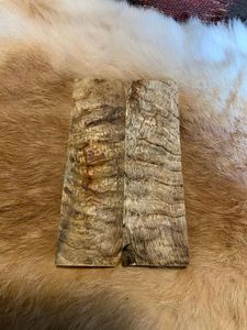 Handmade Durable Buffalo Horn Natural Shape Scales for Business Gifts - Product Image 5